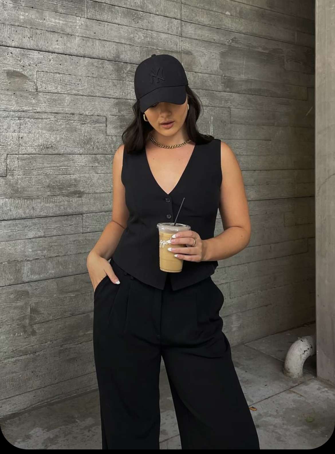 Black Highwaist Tailored Trouser Pants - Image 3