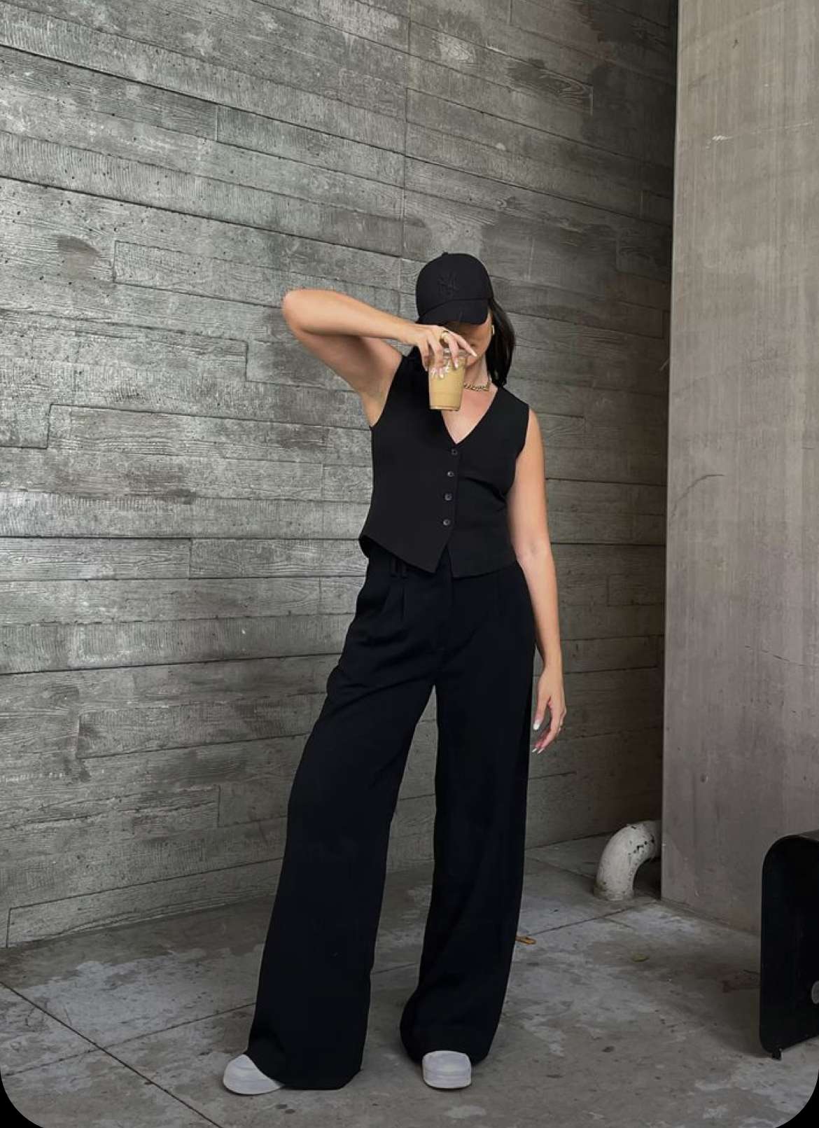 Black Highwaist Tailored Trouser Pants - Image 4