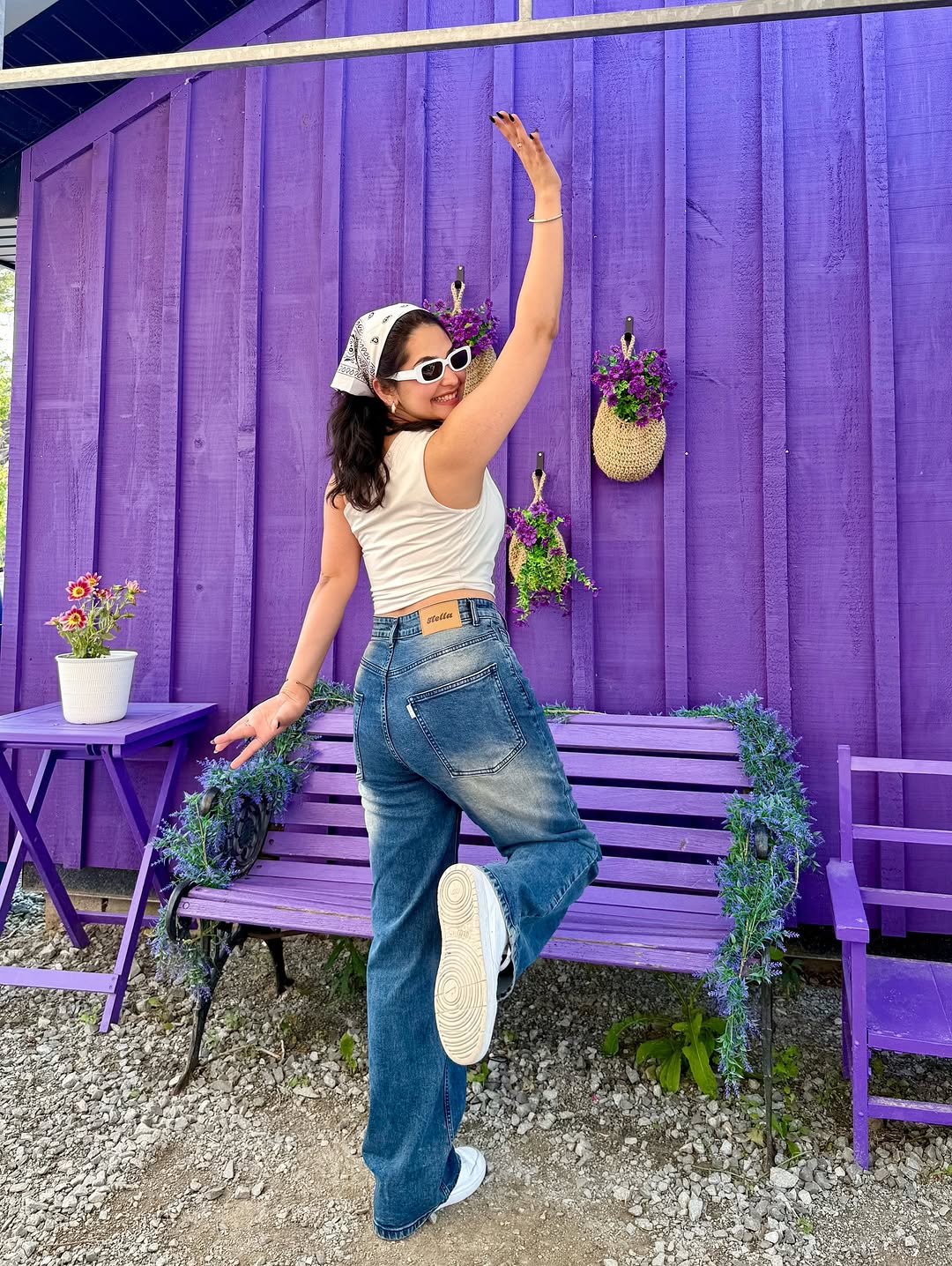 Indigo washed straight denim - Image 3