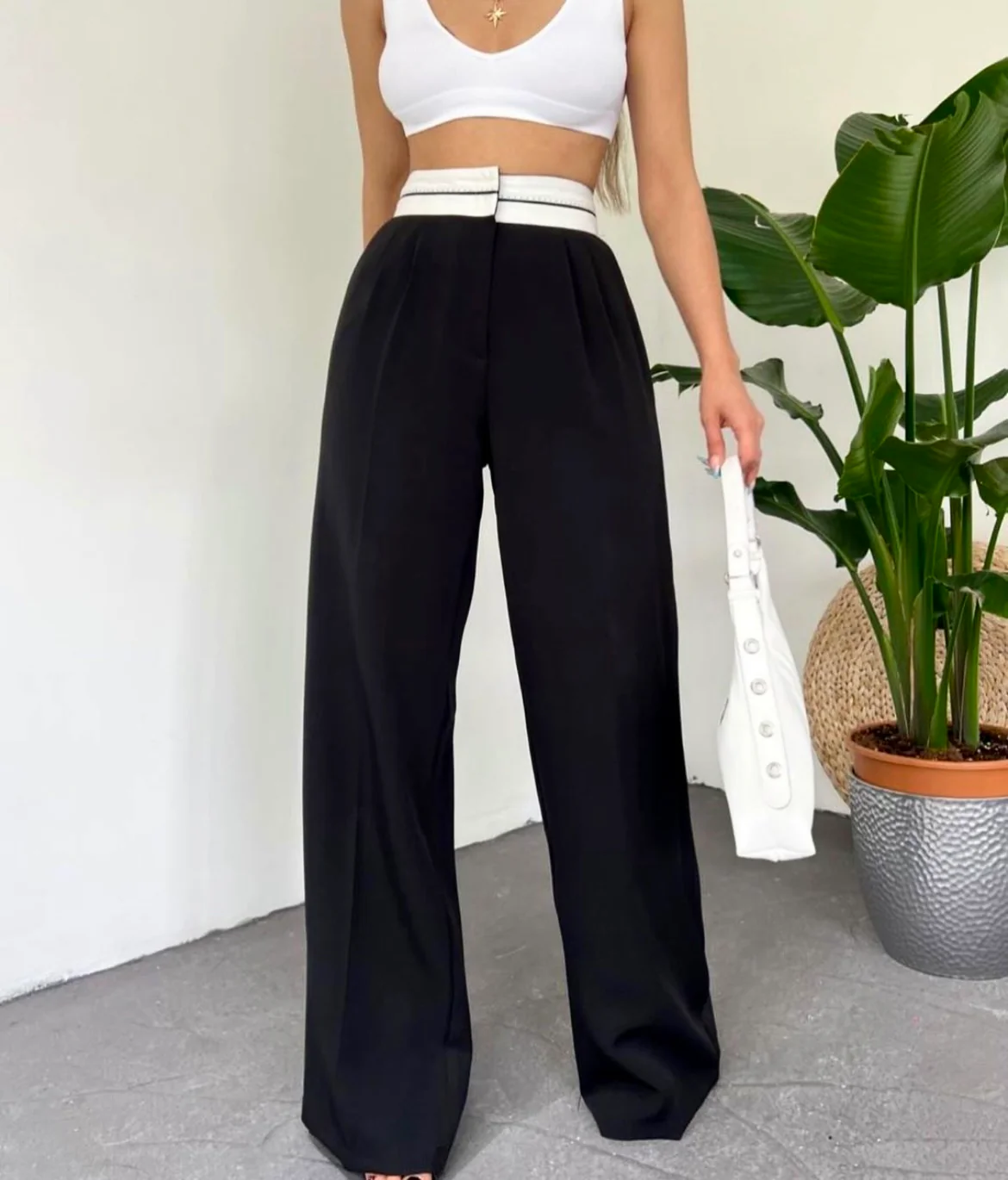 Not so basic waistband Pants - Image 3