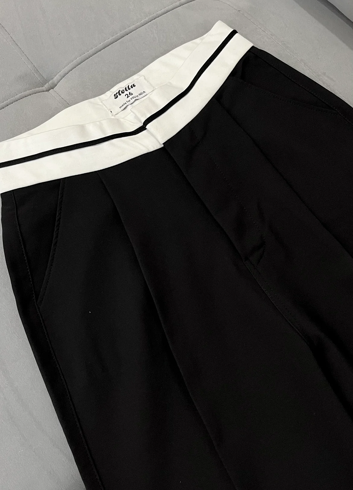 Not so basic waistband Pants - Image 5